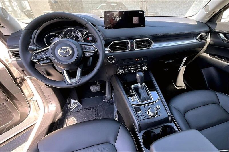 New 2025 Mazda CX-5 2.5 S Select PackageImage 5
