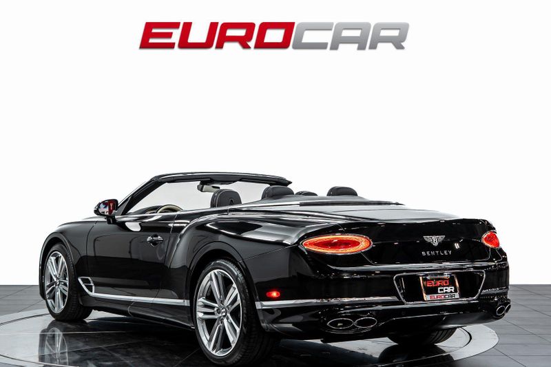 2023 Bentley Continental GTC V8 *FRONT SEAT COMFORT SPEC * TWO-TONE INTERIOR*Image 4