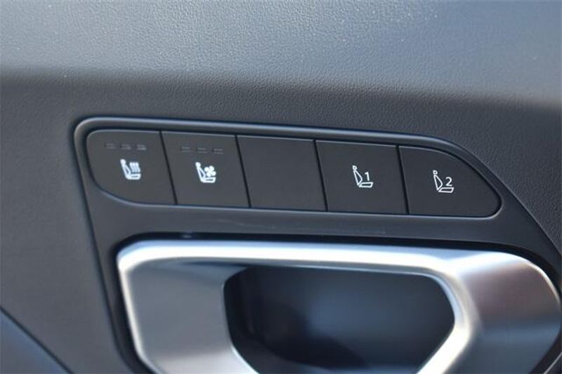 2025 Kia K4 GT-LineImage 33