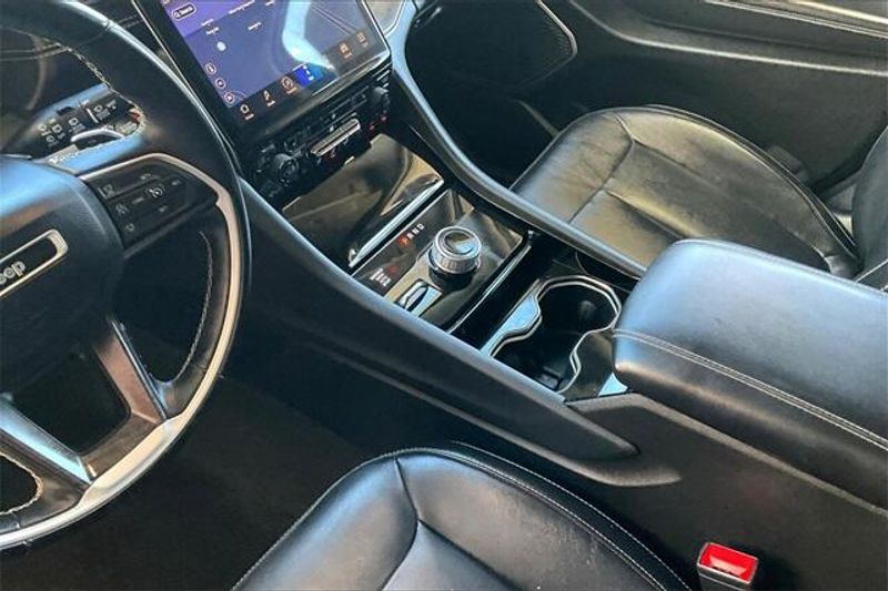 2021 Jeep Grand Cherokee L LimitedImage 17