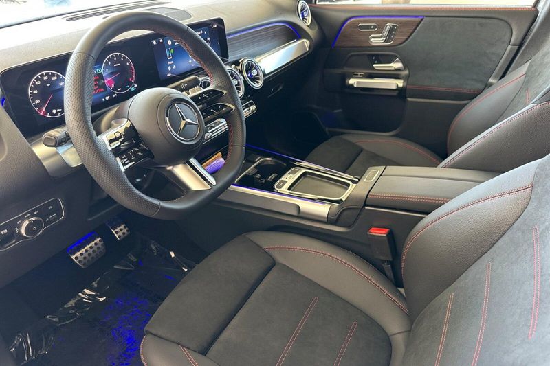 New 2026 Mercedes-Benz GLB 250Image 7