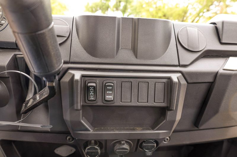 NEW 2026 POLARIS RANGER CREW XP 1000 TEXAS EDITION Image 6