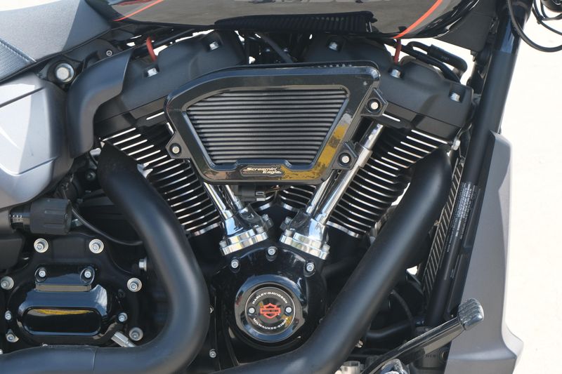 Used 2019 HARLEY FXDR 114 BLACK Image 21