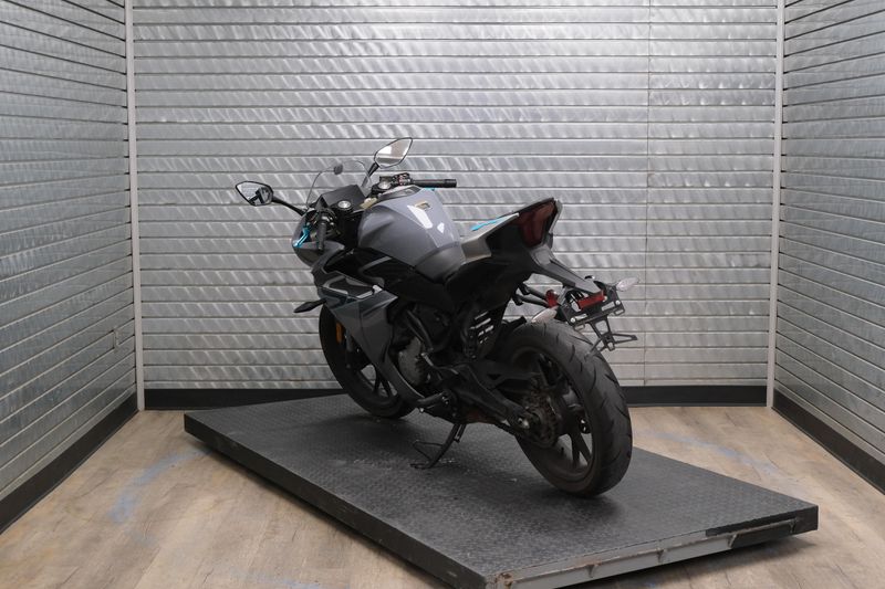 USED 2023 CFMOTO 300SS Image 5