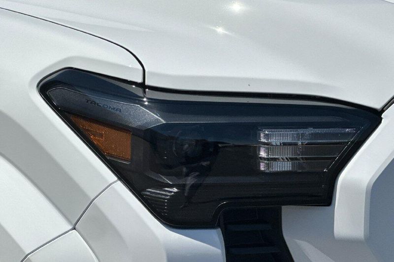 New 2026 Toyota Tacoma SRImage 28