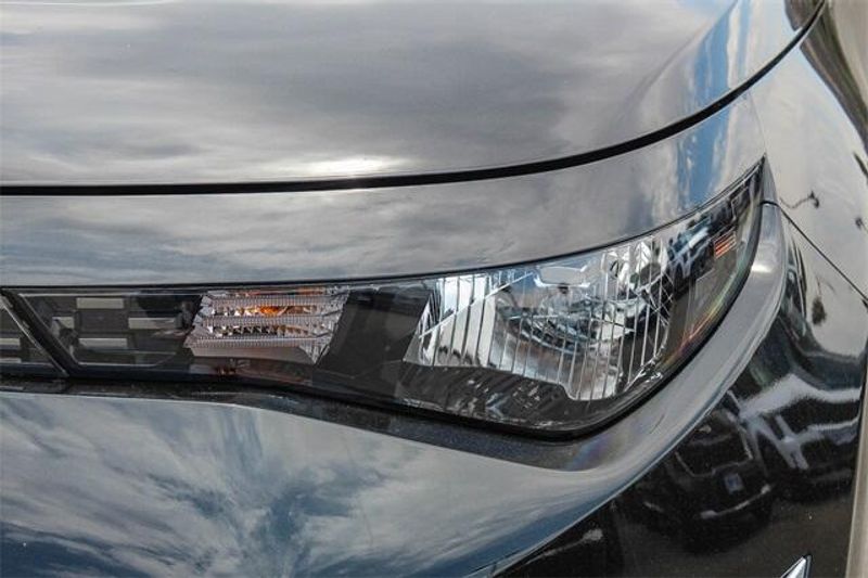 2025 Kia Soul LXImage 13
