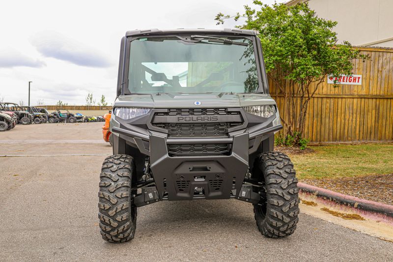 NEW 2027 POLARIS RANGER CREW XP 1000 CAB Image 14