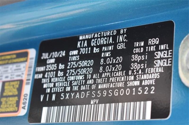 2025 Kia EV9 LandImage 40