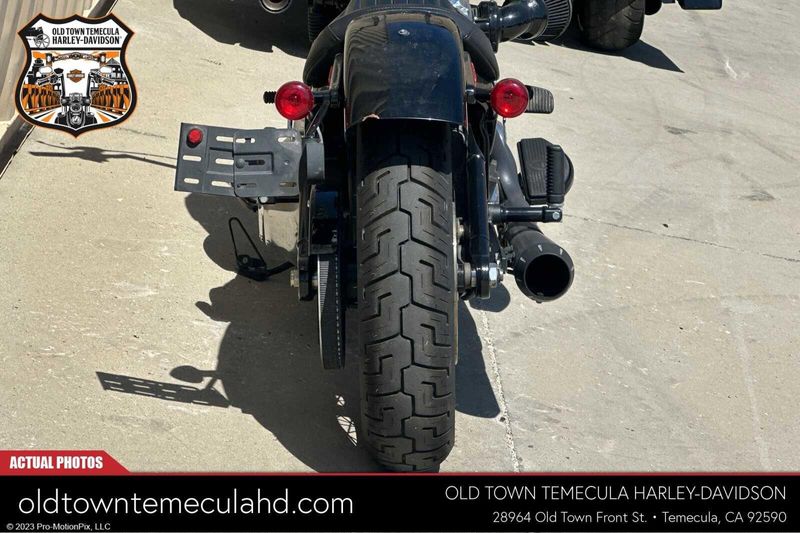 2021 Harley-Davidson Softail in a Black exterior color. BMW Motorcycles of Temecula – Southern California (951) 506-6903 bmwmotorcyclesoftemecula.com 