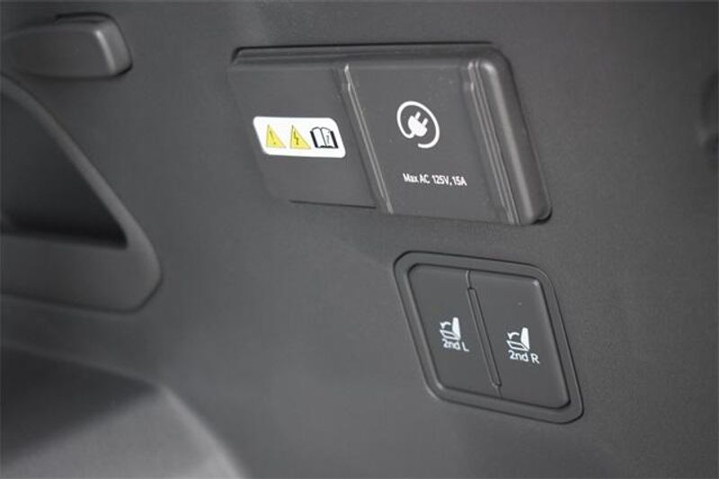 New 2026 Kia EV9 Light Long RangeImage 20