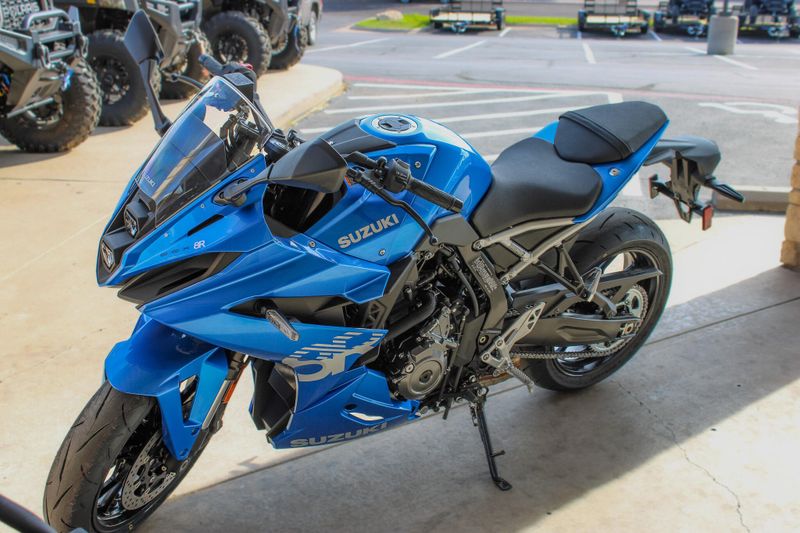 NEW 2026 SUZUKI GSX8R Image 7
