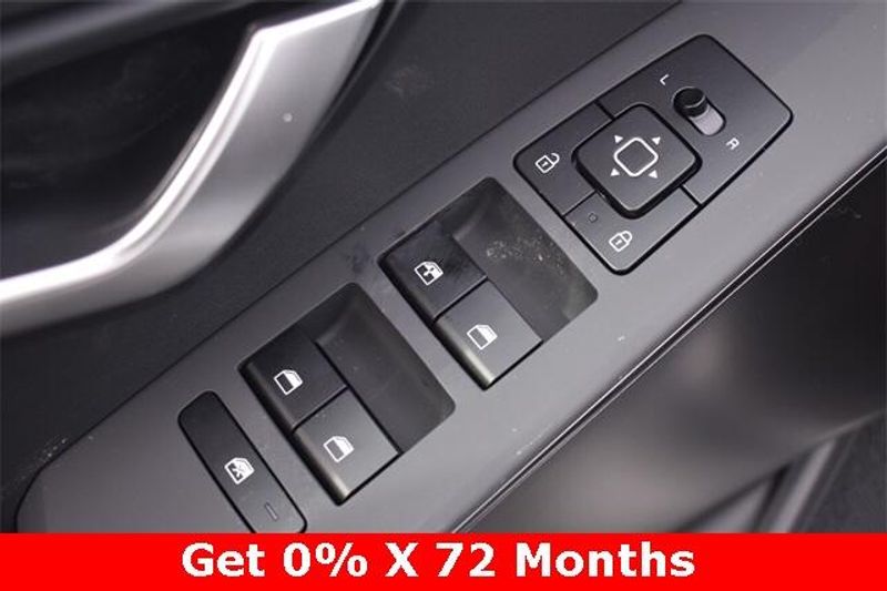 New 2025 Kia Niro LXImage 19
