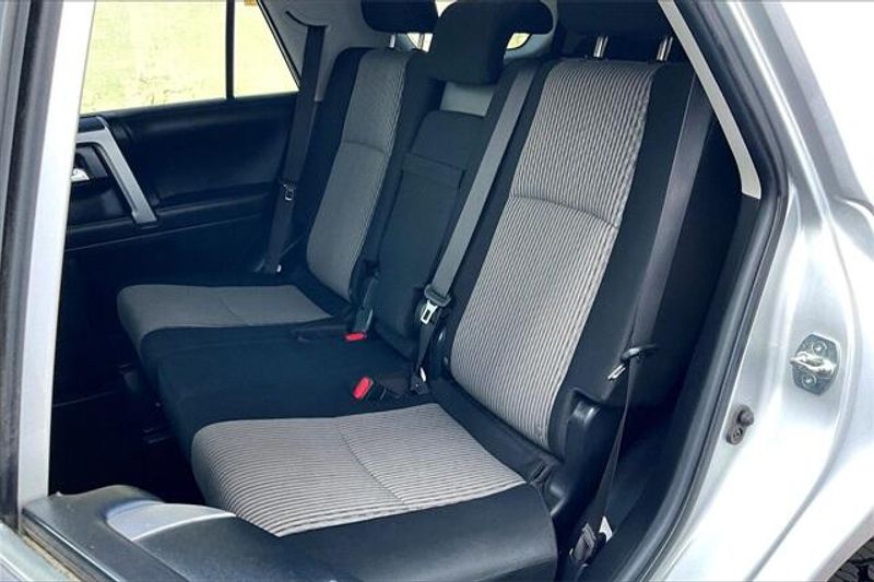 2022 Toyota 4Runner SR5Image 25