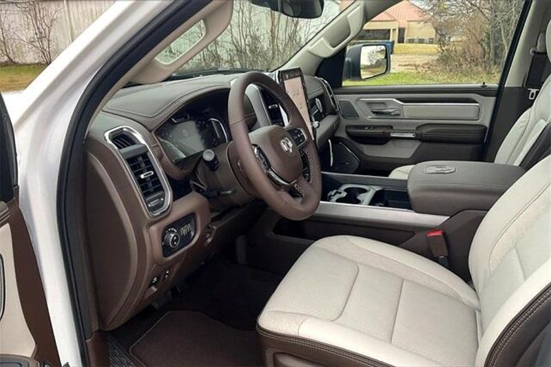 2025 RAM 1500 Laramie Crew Cab 4x4 5