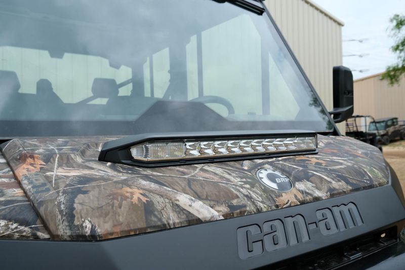 NEW 2026 CAN-AM DEFENDER MAX XT CAB HD11 WITH 1025 INCH TOUCHSCREEN Image 10