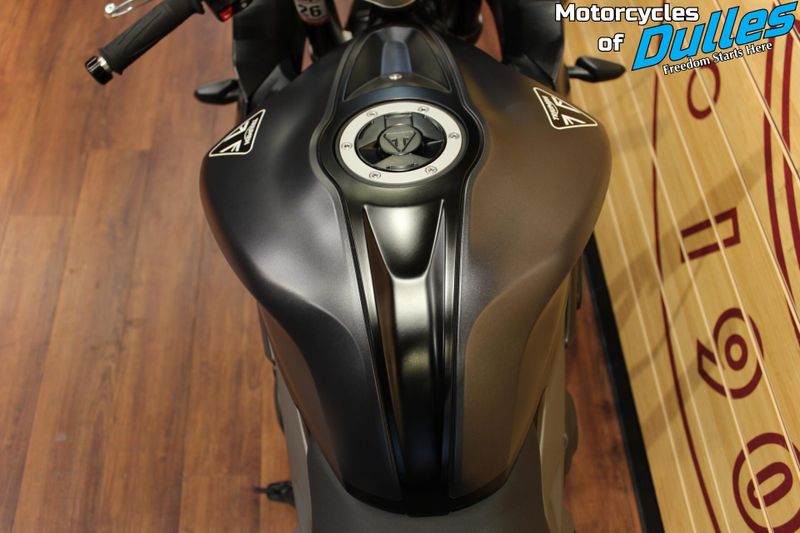 2025 Triumph Daytona 660 Image 9