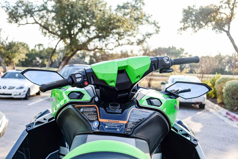 2023 Kawasaki Jet Ski Ultra 310 310LXS Image 8