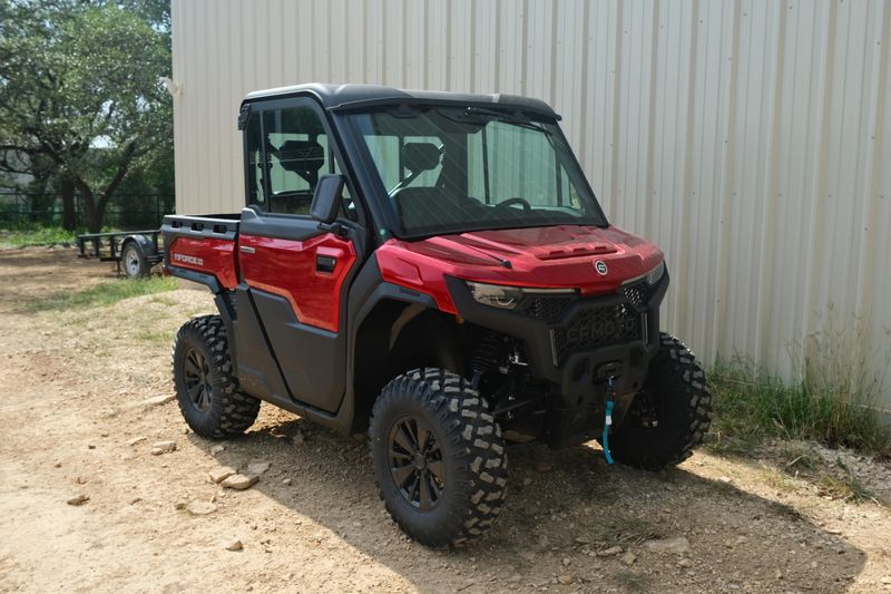 2025 CFMOTO U10 PRO HIGHLAND BORDEAUX RED Image 1