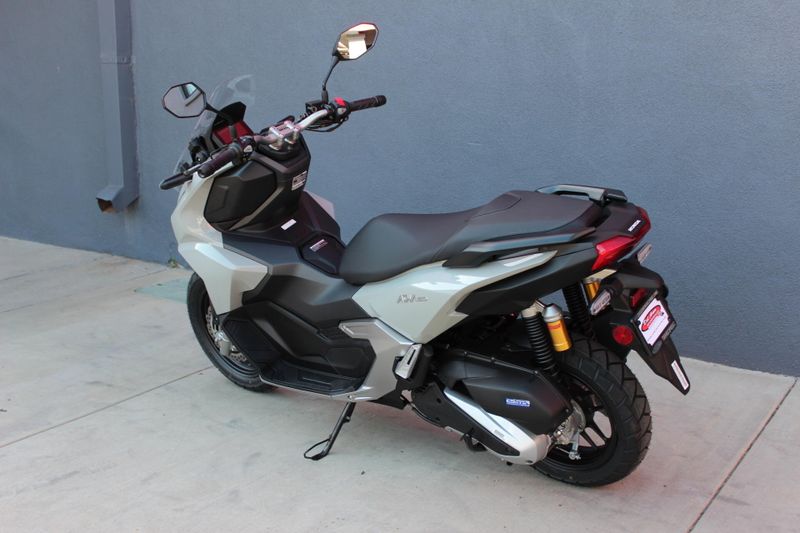 New 2026 Honda ADV160 Image 3
