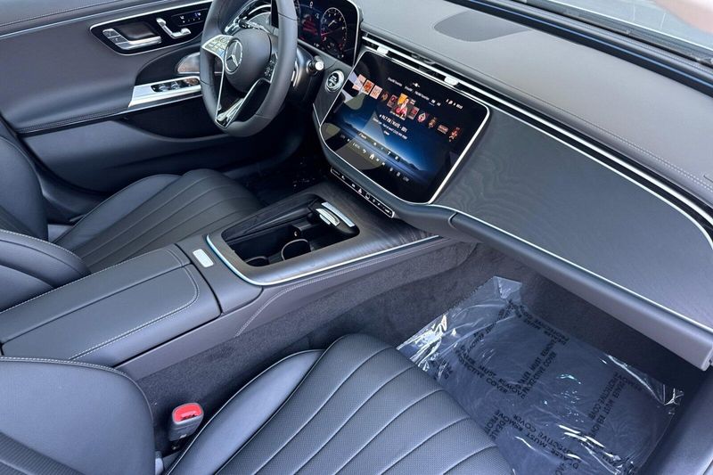 New 2026 Mercedes-Benz E-Class E 450Image 12