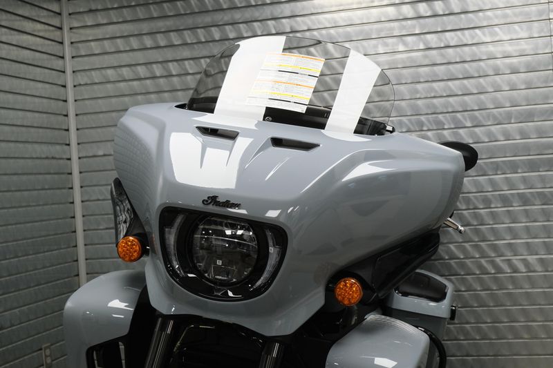 NEW 2025 INDIAN MOTORCYCLE ROADMASTER POWERPLUS DARK HORSE Image 9