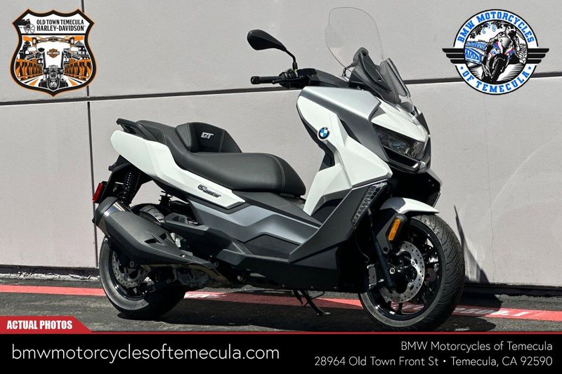 2024 BMW C 400 GT in a ALPINE WHITE exterior color. BMW Motorcycles of Temecula – Southern California (951) 506-6903 bmwmotorcyclesoftemecula.com 