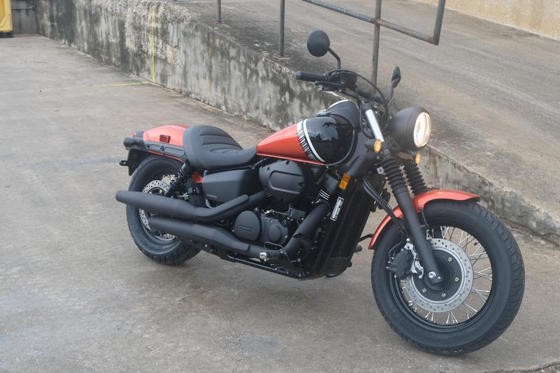 2025 Honda SHADOW PHANTOM FLARE ORANGE METALLIC Image 1