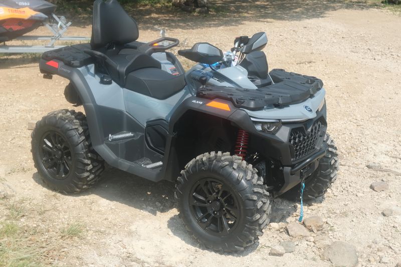 2025 CFMOTO CFORCE 1000 TOURING TUNDRA GREY Image 1