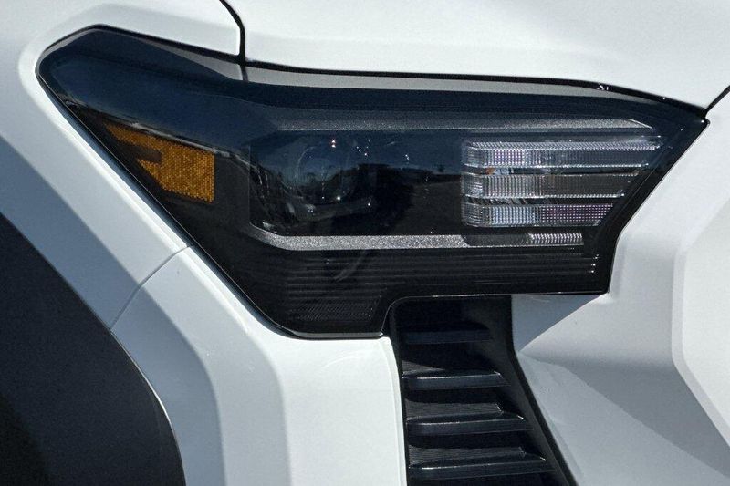 New 2026 Toyota Tacoma TRD Off-RoadImage 28