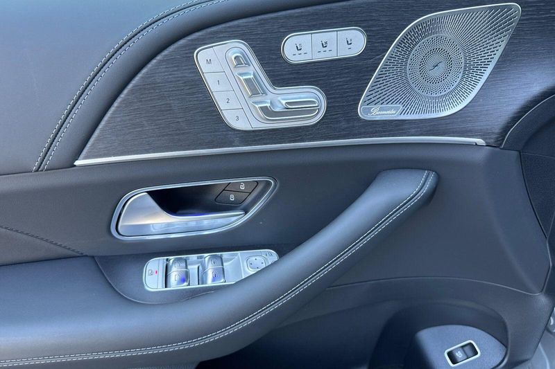 New 2026 Mercedes-Benz GLE-Class GLEGLE 53 AMGImage 9