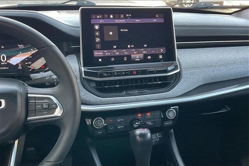 2023 Jeep Compass Latitude LuxImage 5