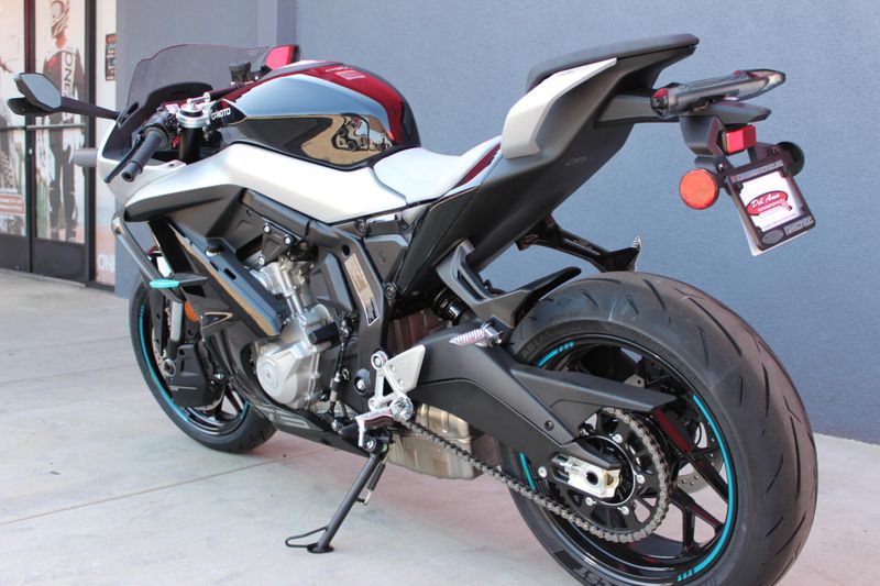 2025 CFMOTO 675SS Image 5