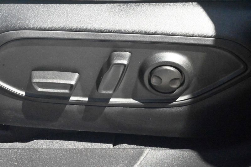 2025 Wagoneer S LimitedImage 19