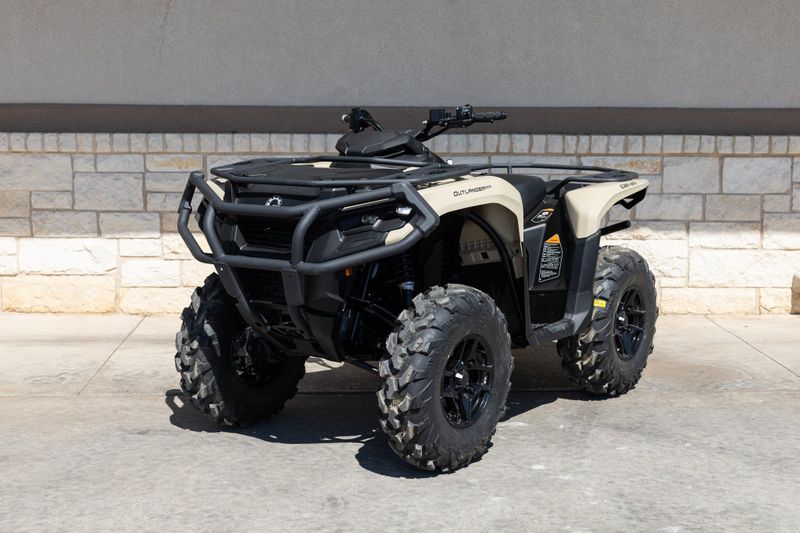 2025 Can-Am OUTLANDER PRO XU HD5 DESERT TANImage 7