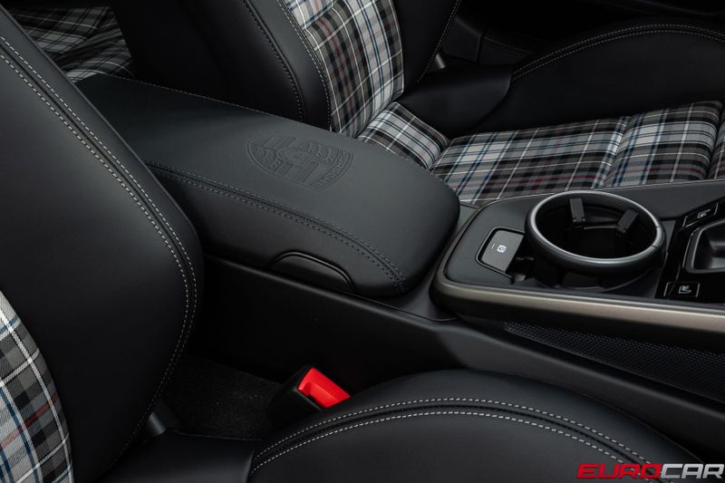 2025 Porsche 911 Turbo 50 Years *LIMITED PRODUCTION * 1784 OF 1974*Image 40