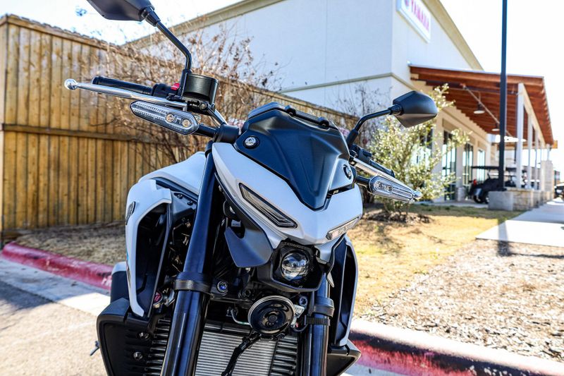 2025 Yamaha MT03   ICE STORM Image 14