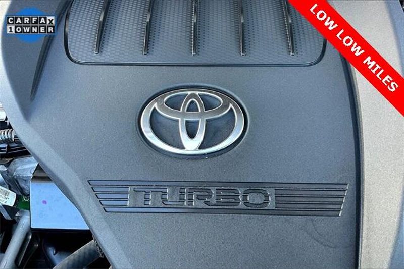 Used 2023 Toyota Highlander LimitedImage 32