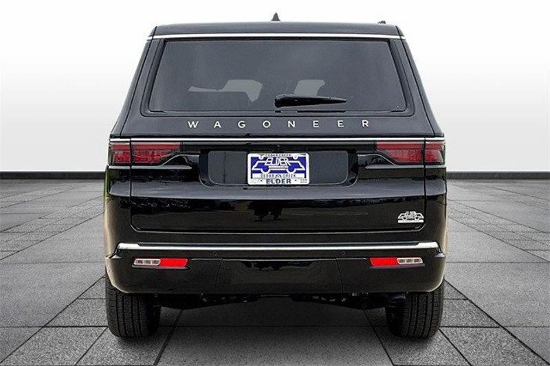 2024 Wagoneer 4X4Image 4