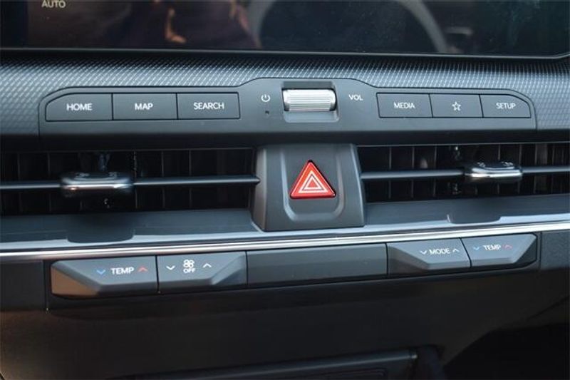 2025 Kia K4 GT-LineImage 26