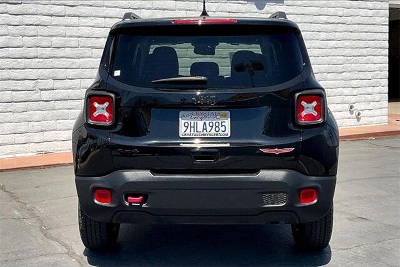 2023 Jeep Renegade TrailhawkImage 3