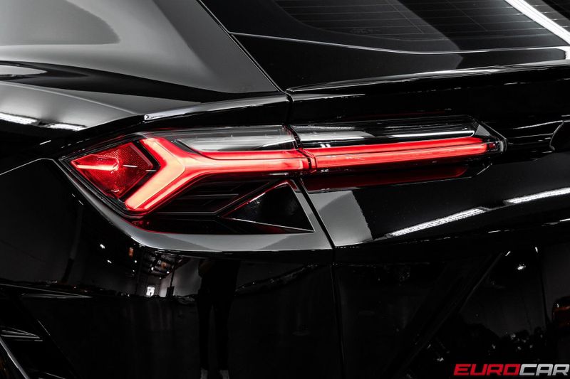 Used 2024 Lamborghini Urus S *PANORAMIC SUNROOF * IMMACULATE CONDITION*Image 17