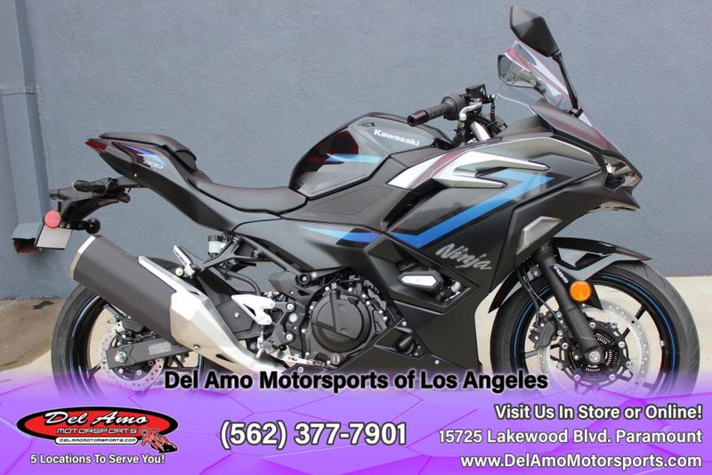 2025 Kawasaki NINJA 500 SE ABS Image 1