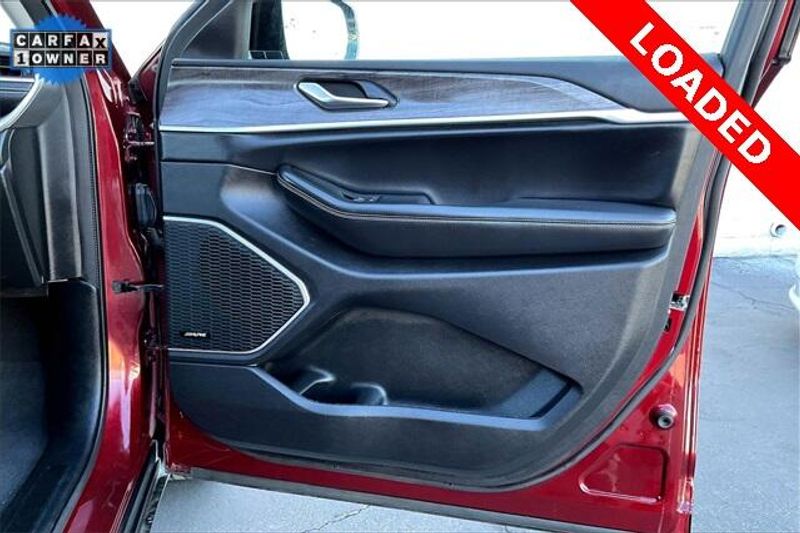 Used 2021 Jeep Grand Cherokee L LimitedImage 23