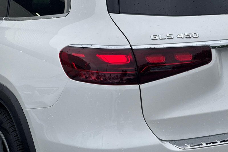 Used 2025 Mercedes-Benz GLS 450Image 36