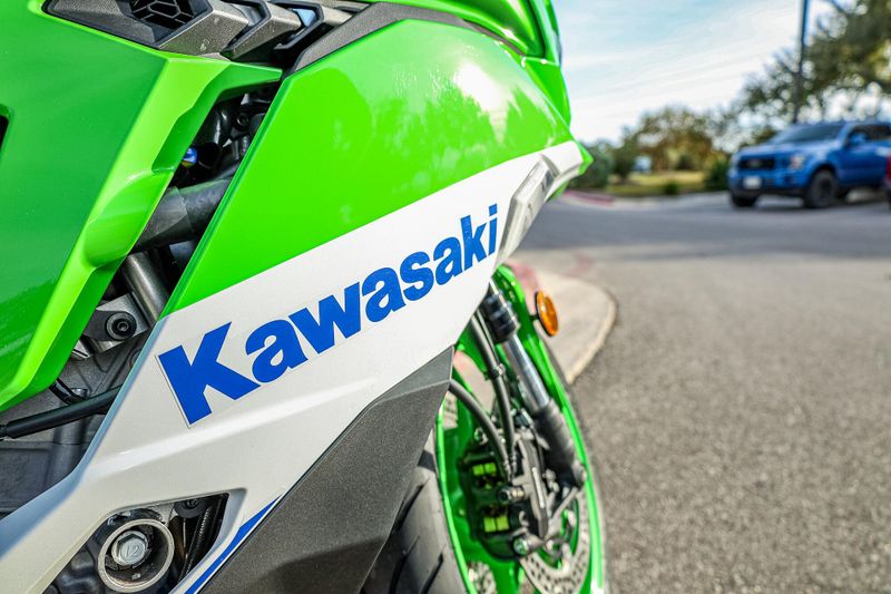 2024 Kawasaki NINJA ZX4RR 40TH ANNIVERSARY EDITION ABS  LIME GREENPEARL CRYSTAL WHITEBLUEImage 16