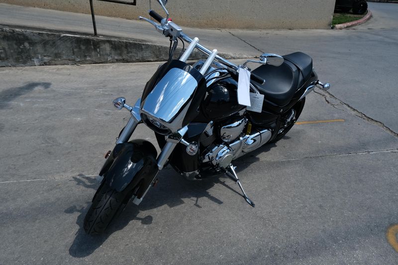 NEW 2025 SUZUKI BOULEVARD M109R Image 7