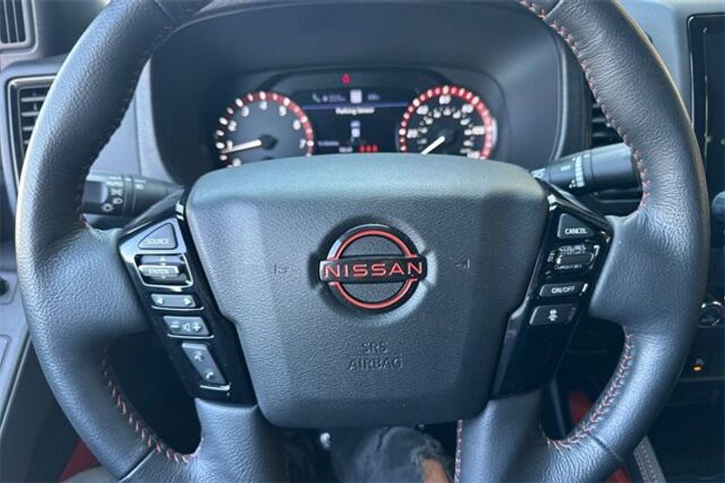 Used 2024 Nissan Frontier PRO-XImage 21