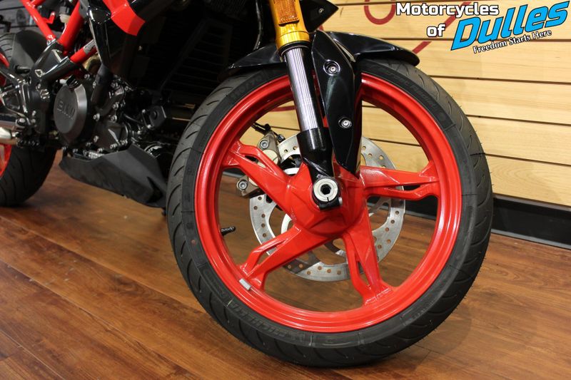 New 2025 BMW G 310 R Image 14