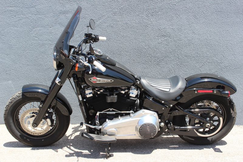 2021 Harley-Davidson SOFTAIL SLIMImage 11