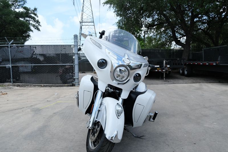 USED 2019 INDIAN MOTORCYCLE ROADMASTER Image 7